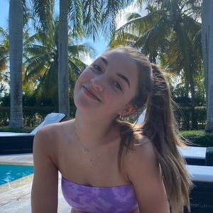 Meet your Posher, Hazel